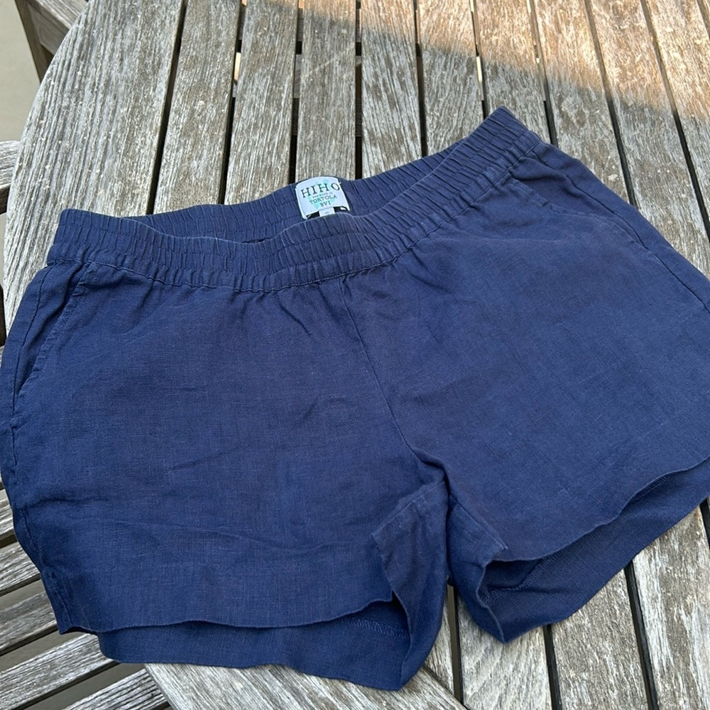Linen shorts